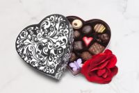 14 piece Black and white Embossed Box