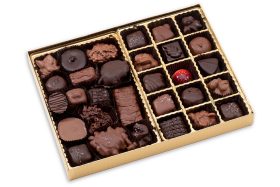 Nuts and Chews Signature Gift Box, 30 pc.