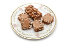 Delicious Old Fashioned Caramel Pecan Roll